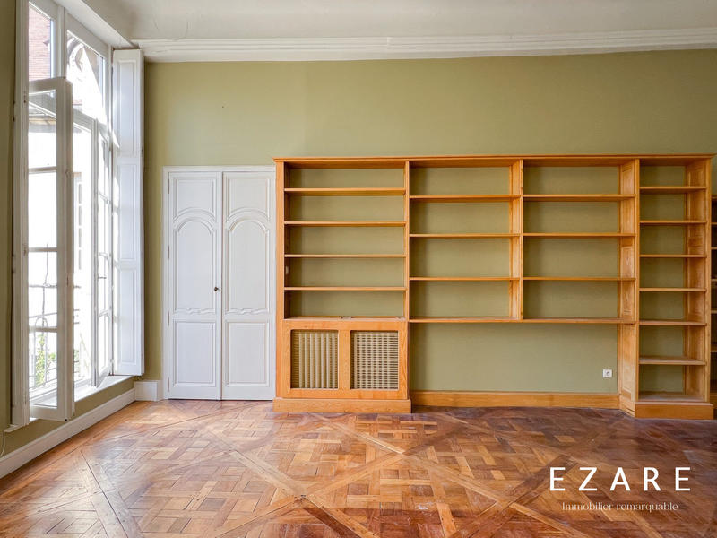 Appartement - 165 m² - 5 pièces