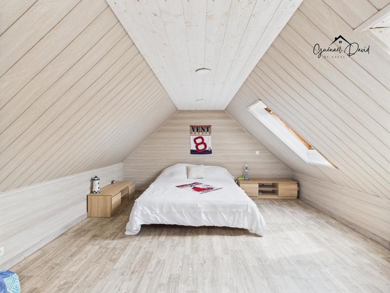 Maison - 90 m² - 5 pièces