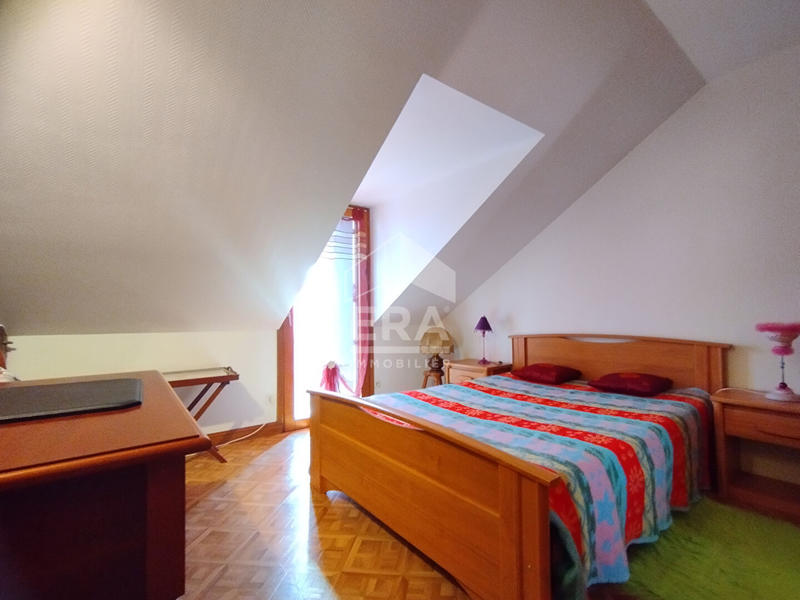 Maison - 143 m² - 7 pièces