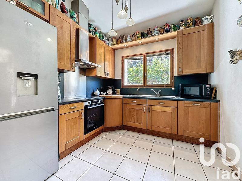 Maison - 121 m² - 8 pièces