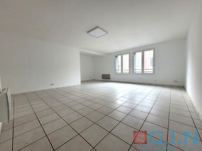 Appartement - 111 m² - 5 pièces