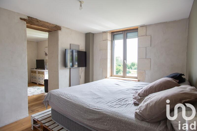 Maison - 207 m² - 7 pièces