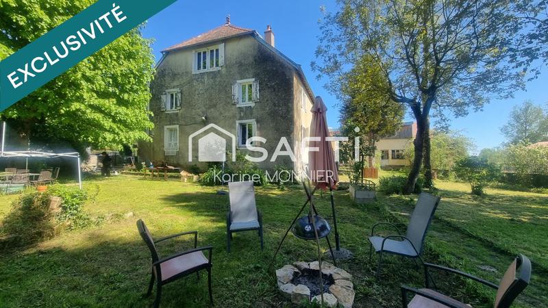 Maison - 330 m² - 12 pièces