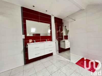 Maison - 137 m² - 6 pièces