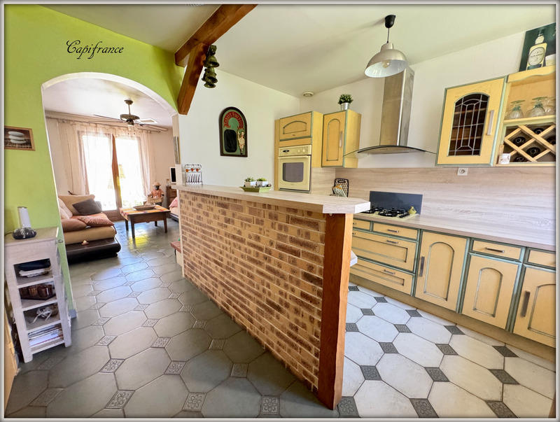 Maison - 92 m² - 5 pièces