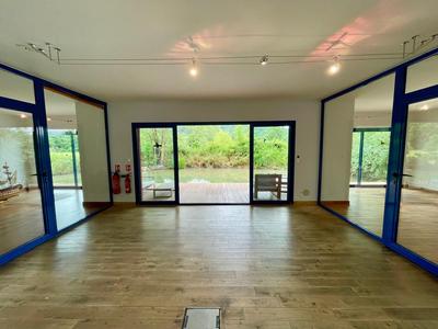 Maison - 172 m² - 5 pièces