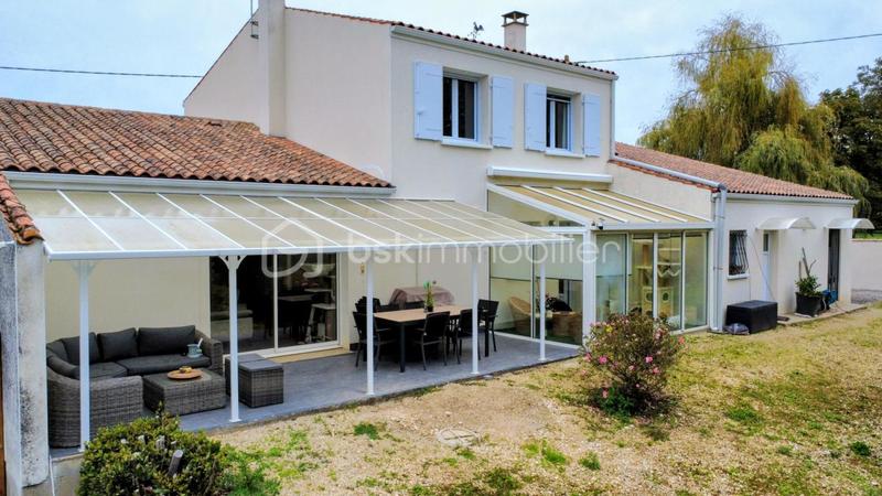 Maison - 174 m² - 6 pièces