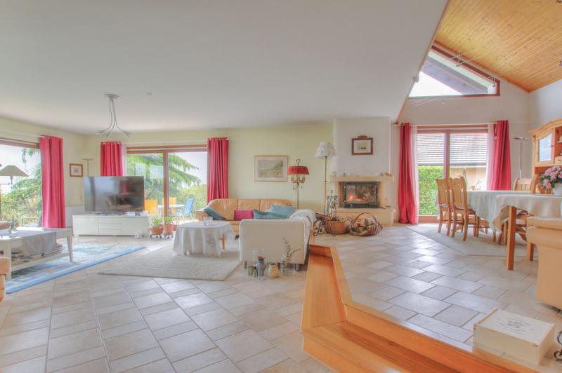 Villa - 200 m² - 6 pièces