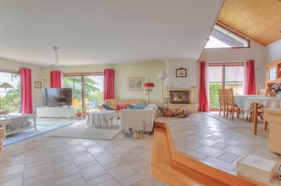 Villa - 200 m² - 6 pièces