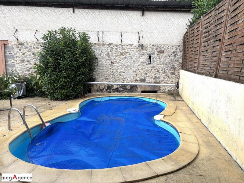 Corps de ferme - 194 m² - 7 pièces