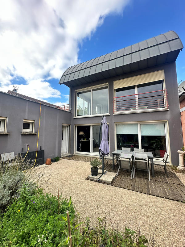 Maison - 160 m² - 6 pièces