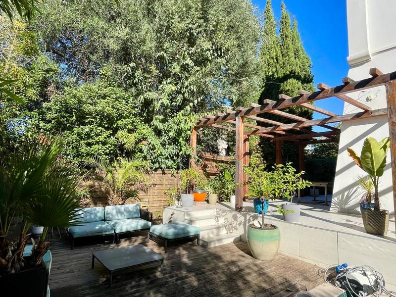 Maison d'architecte - 300 m² - 6 pièces