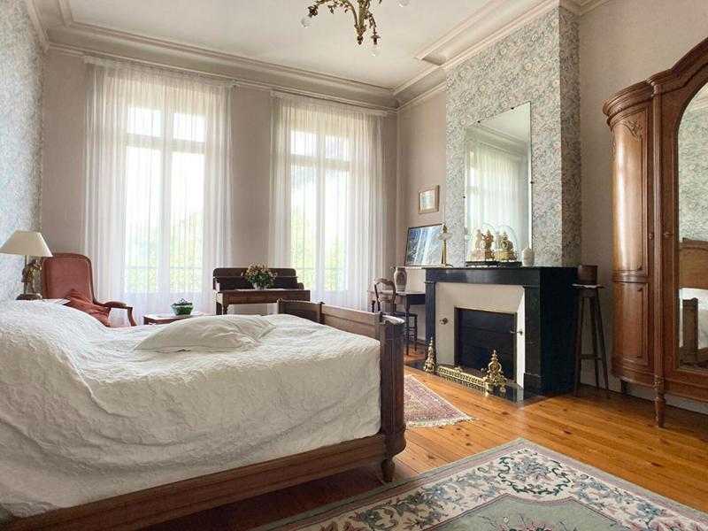 Maison - 200 m² - 6 pièces