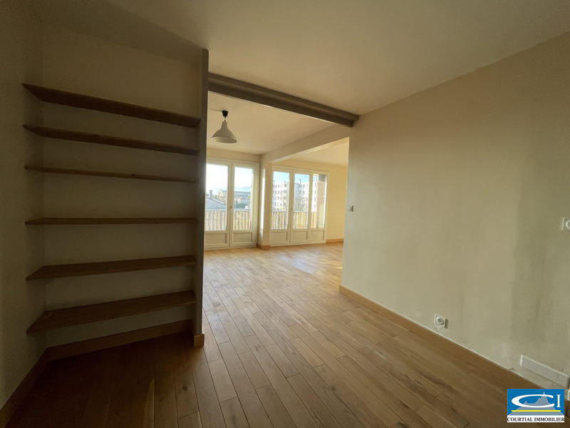 Appartement - 100 m² - 4 pièces