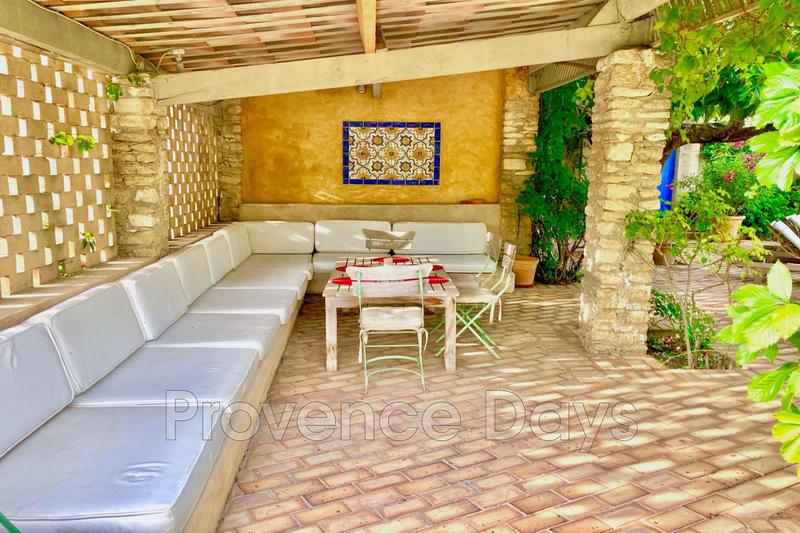 Maison de village - 400 m² - 11 pièces