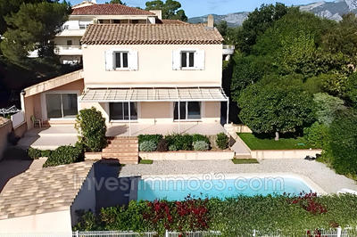 Maison - 127 m² - 5 pièces