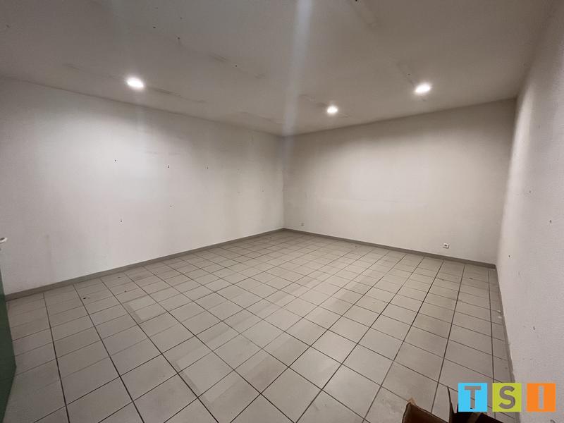 Local d'activités - 199 m² - 3 pièces