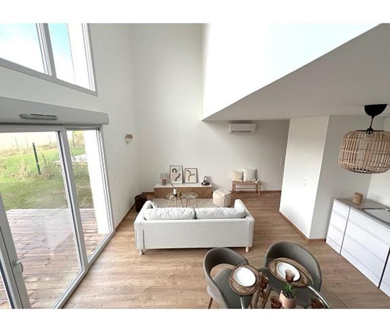 Maison traditionnelle - 80 m² - 4 pièces