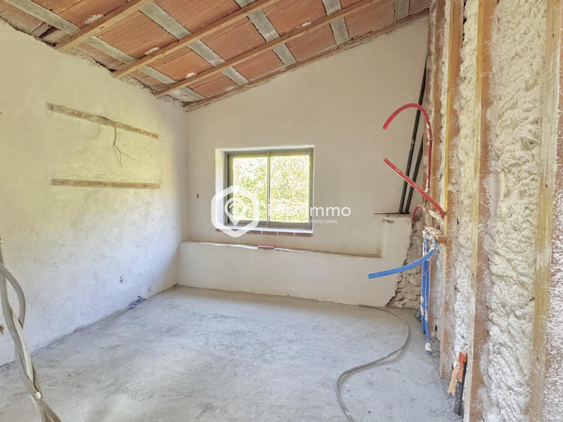 Maison - 75 m² - 5 pièces