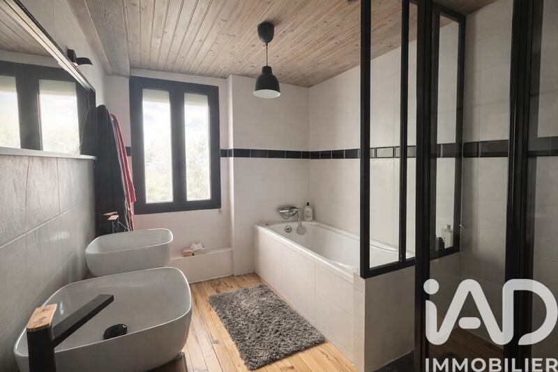 Maison - 138 m² - 4 pièces