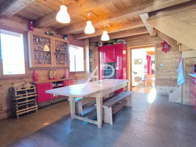 Châlet - 206 m² - 9 pièces