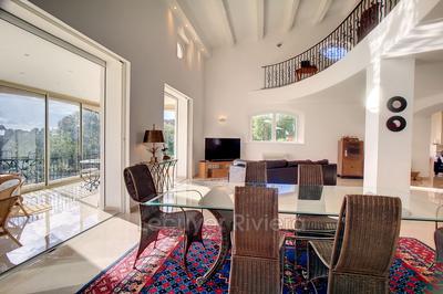 Maison - 288 m² - 6 pièces