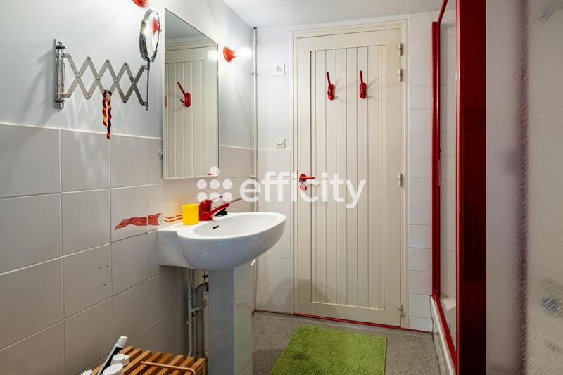 Longère - 196 m² - 8 pièces