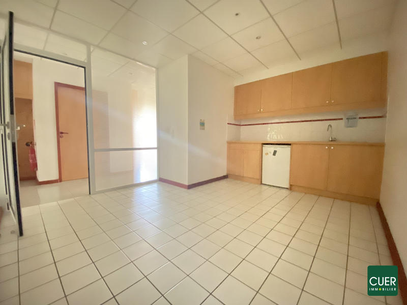 Local commercial - 209 m² - 5 pièces