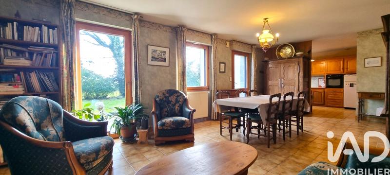 Maison - 140 m² - 8 pièces