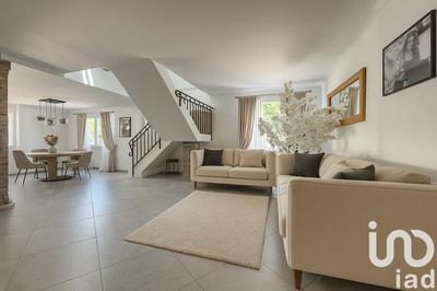 Maison - 160 m² - 5 pièces