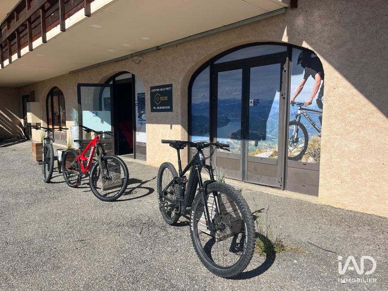 Local commercial - 171 m²