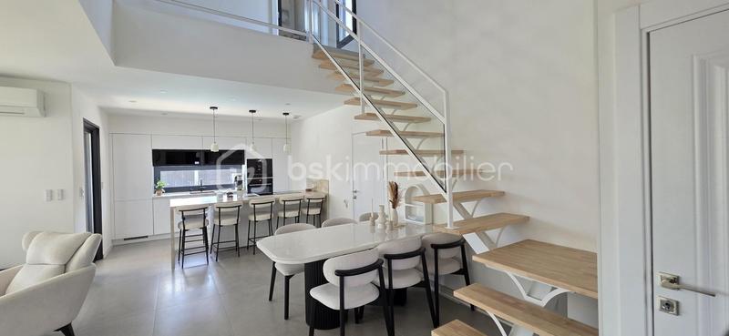 Maison - 134 m² - 5 pièces