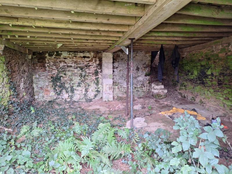 Grange - 130 m² - 1 pièce