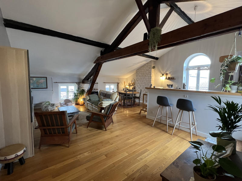 Appartement - 100 m² - 4 pièces