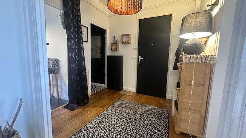 Appartement - 104 m² - 5 pièces