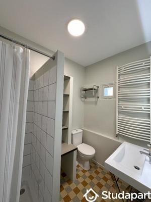 Chambre - 11 m² - 1 pièce