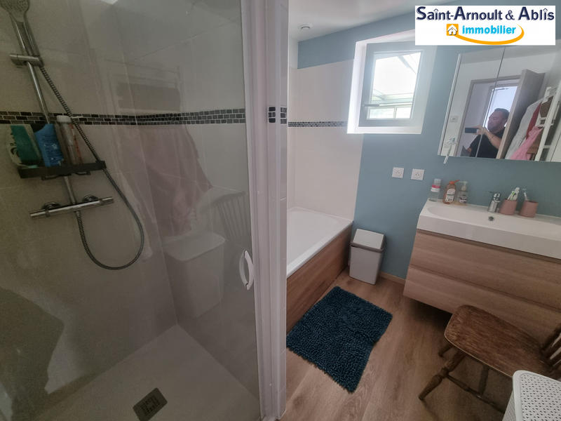 Maison - 94 m² - 5 pièces