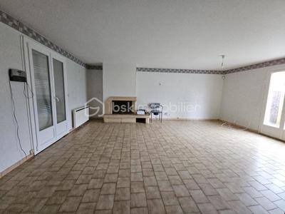 Maison - 80 m² - 4 pièces