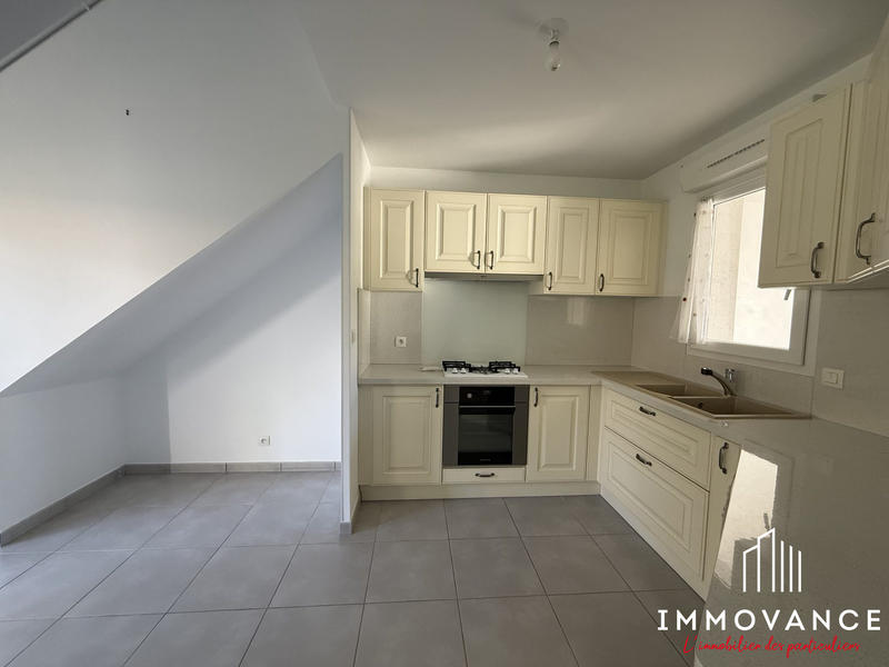 Maison - 92 m² - 5 pièces