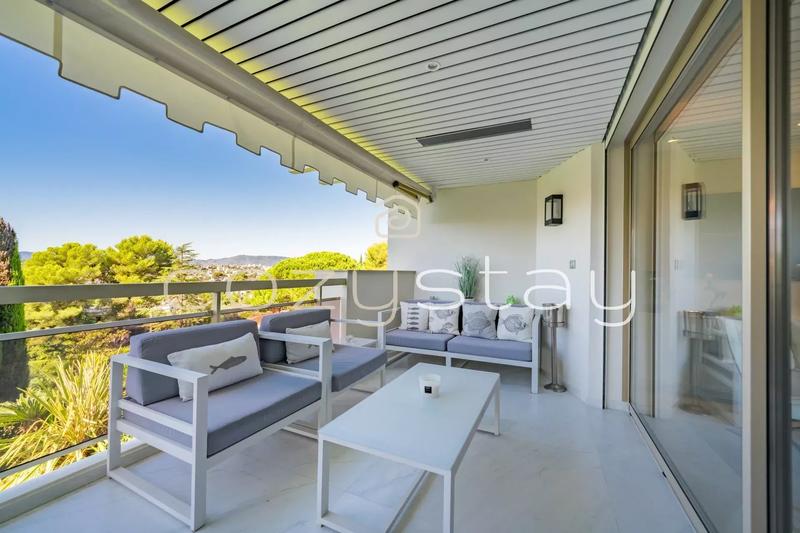 Appartement - 121 m² - 4 pièces