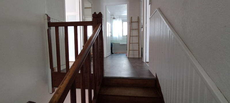 Maison - 111 m² - 7 pièces