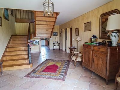 Maison - 350 m² - 8 pièces
