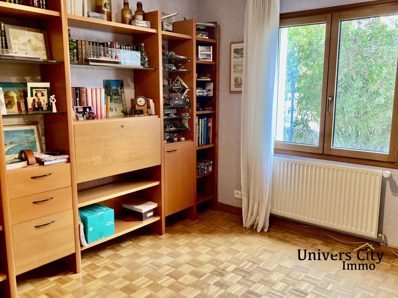 Maison contemporaine - 177 m² - 7 pièces