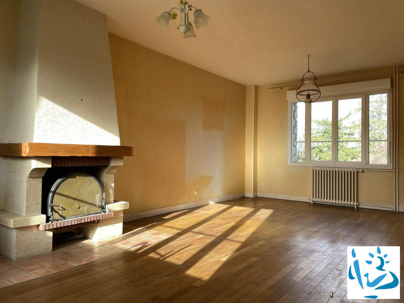 Maison - 191 m² - 7 pièces