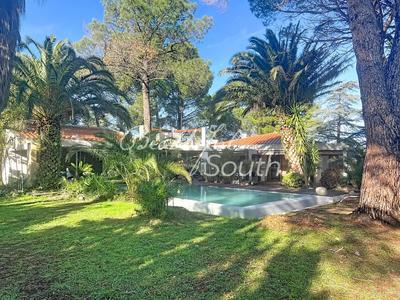 Villa - 202 m² - 5 pièces