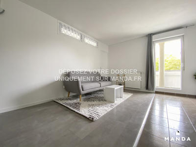 Chambre - 11 m² - 4 pièces