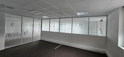 Bureau - 160 m² - 1 pièce