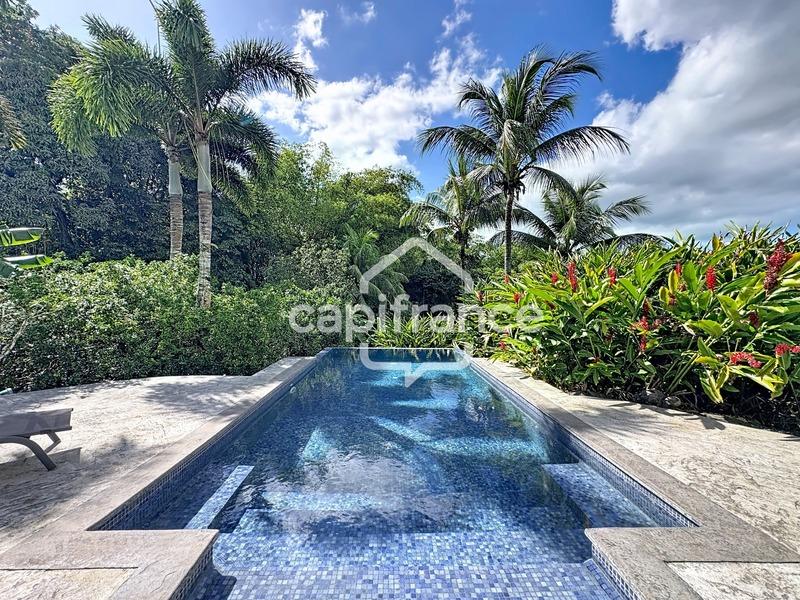 Villa - 280 m² - 8 pièces