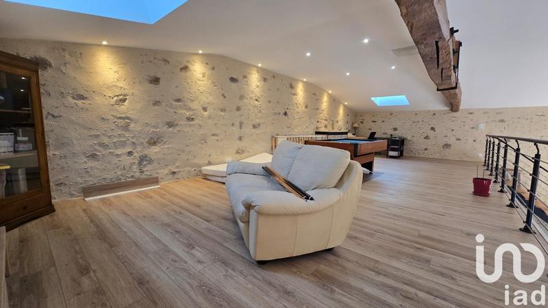 Maison - 275 m² - 6 pièces