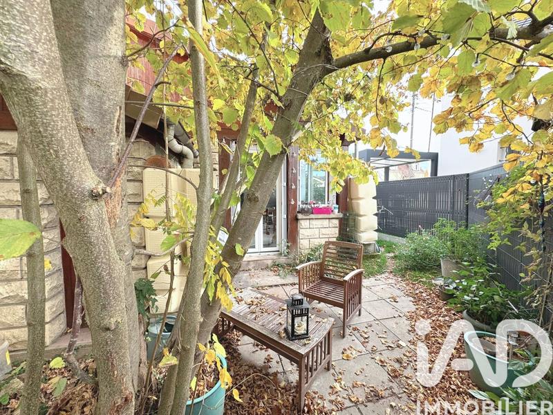 Maison - 121 m² - 6 pièces